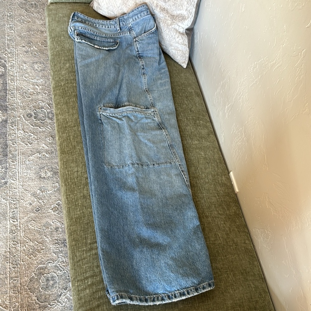 Zara Denim Jeans. Wide-leg, soft washed denim.  Only lightly worn. - Picture 4 of 4